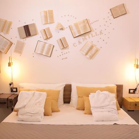 אוסטוני Camilla Luxury Suite מראה חיצוני תמונה
