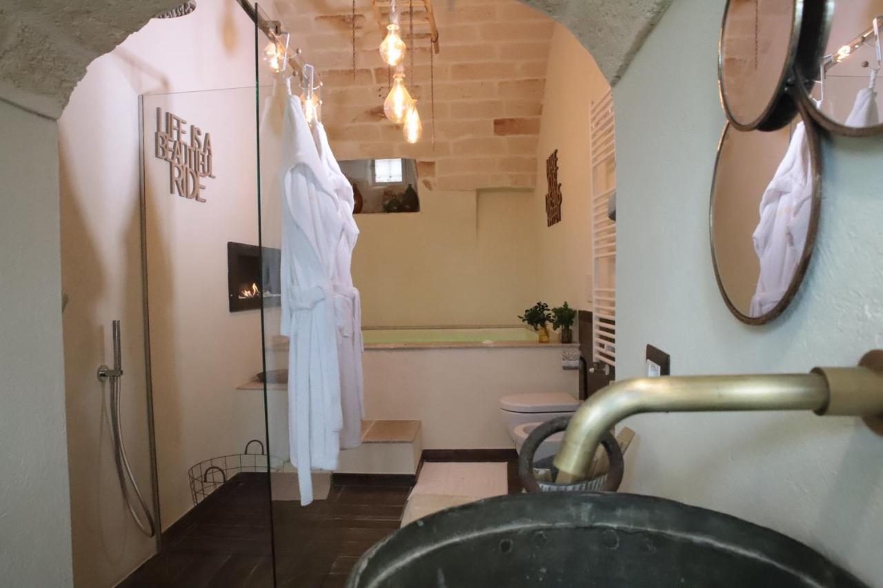 אוסטוני Camilla Luxury Suite מראה חיצוני תמונה